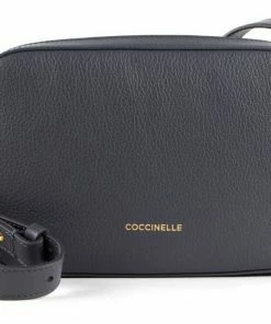 COCCINELLE Umhängetasche »Lea« Powder Pink, Litchi, Ink, Caramel